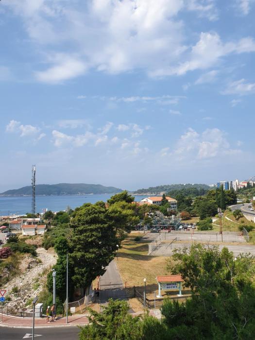 Blue Sky Apartment Becici