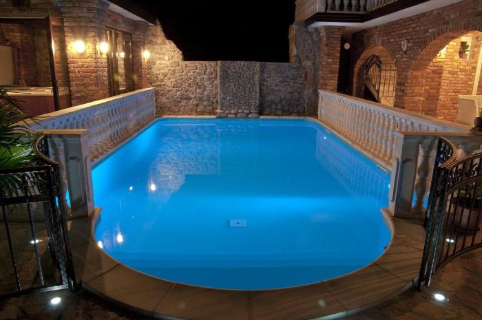 Casa Oasa Boutique rooms Gourmet Pizza Pool near Koper