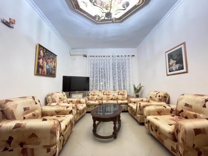 Uma Apartment