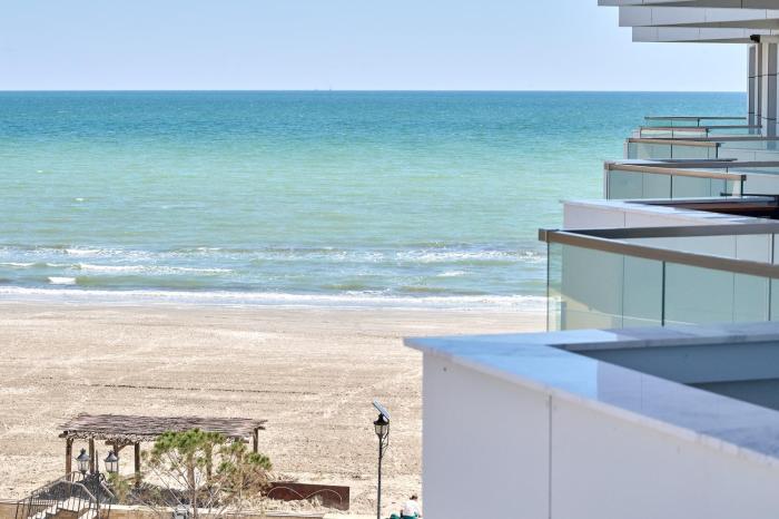 Teona - Infinity Pool & Spa Resort