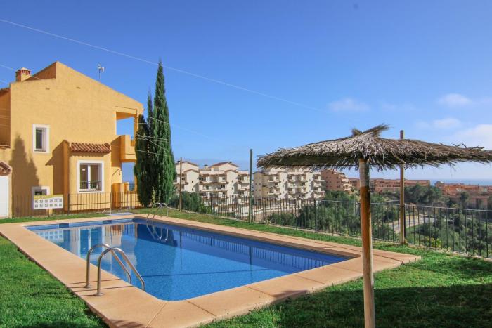Precioso bungalow con piscina - MASCARAT