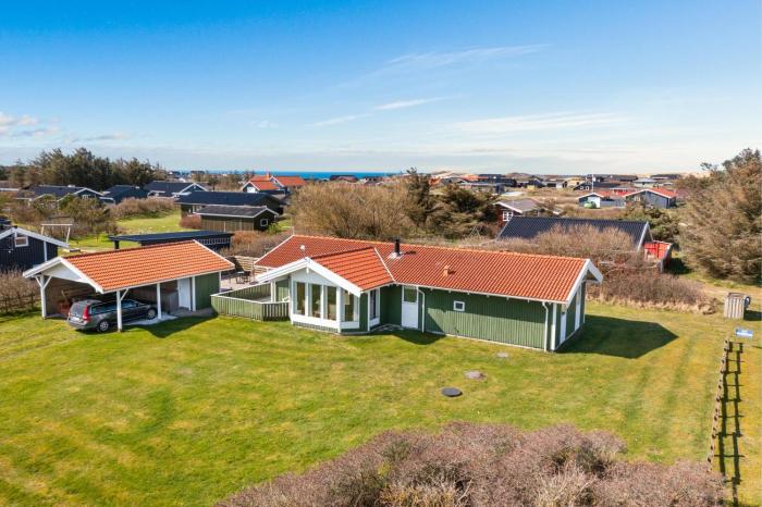 Lovely, Authentic Holiday Home 350 Meters From The Beach