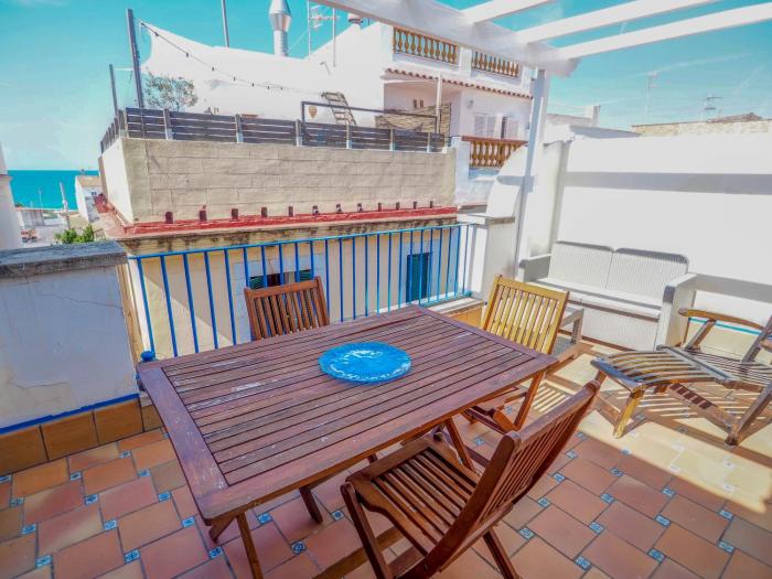 Barco Attic by Hello Homes Sitges