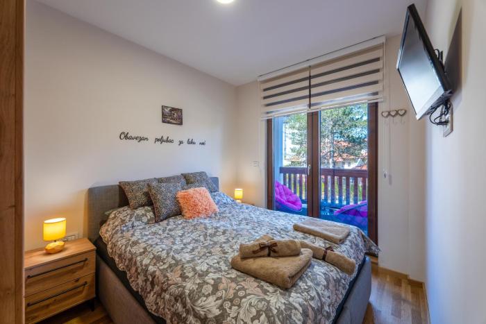 Bambi S18 - Your New Family Story