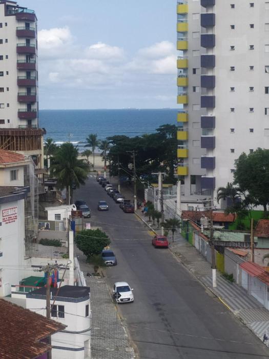 Apartamento novo vista do mar 64m2 2 dorms Wi-fi estacionamento grátis Praia Grande Mirim