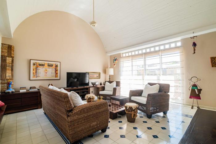 Awesome 2BR with Pool in Getsemani