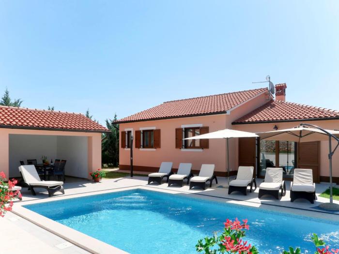 Holiday Home Dori by Interhome