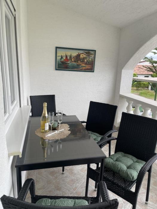 Apartments Bistra near the sandy beach - By TA Leut tourist agency