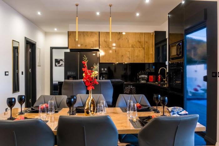 Luxury Villa Impossible