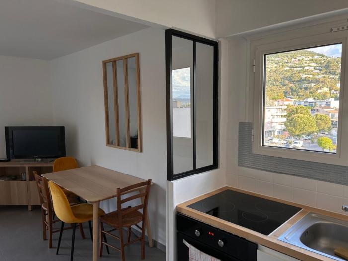 Appartement climatisé 7 couchages Mandelieu-la-Napoule