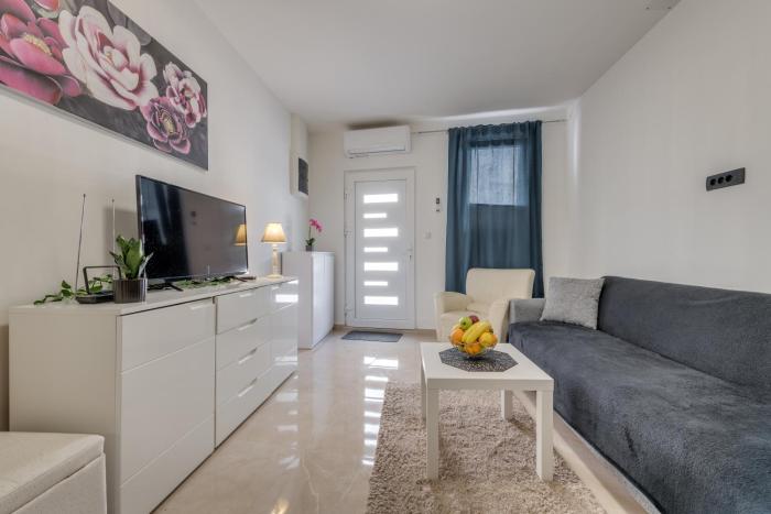 Apartment ANĐELA 2BDRS & Free WiFi