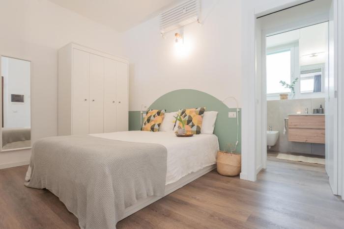 A Step from the Dome Apartment by RentComo