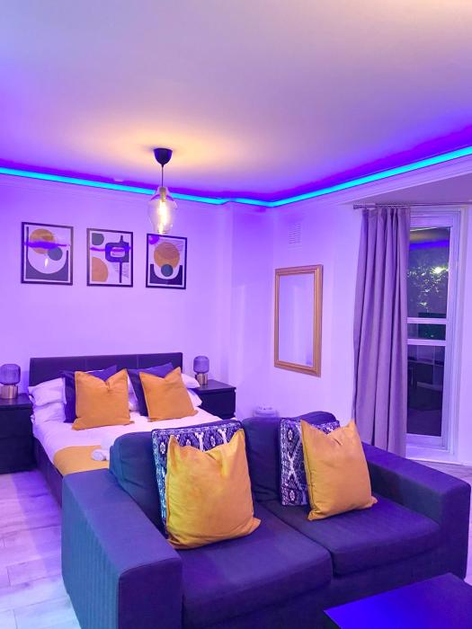 Apt - Balcony- Kensington-24 7 security