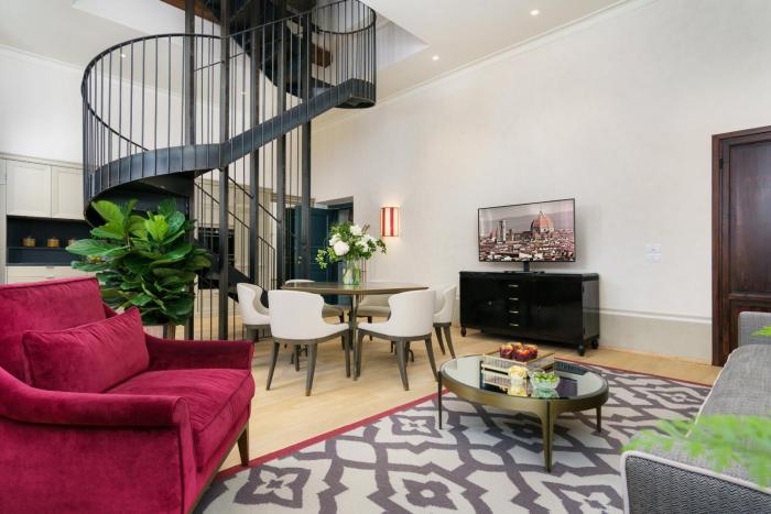 Marchesa Olympia - La Dimora degli Affreschi Florence