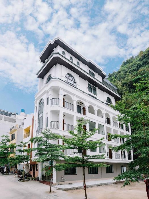 Cat Ba Green Pearl Hotel