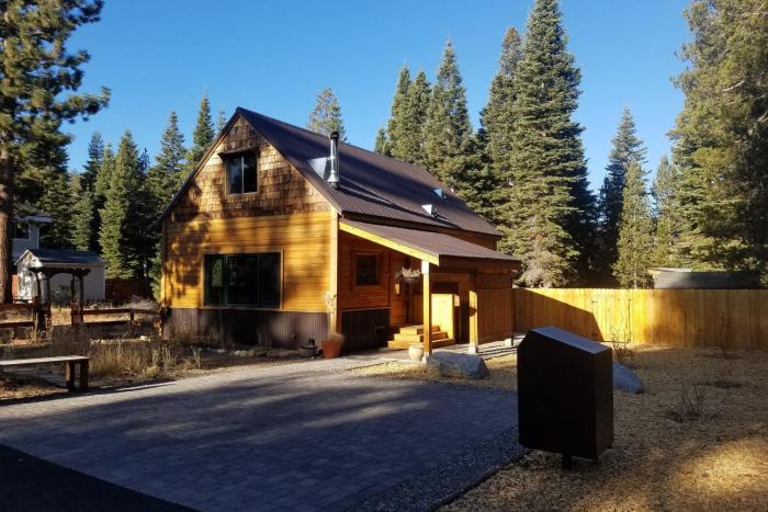 Pine Lantern Retreat