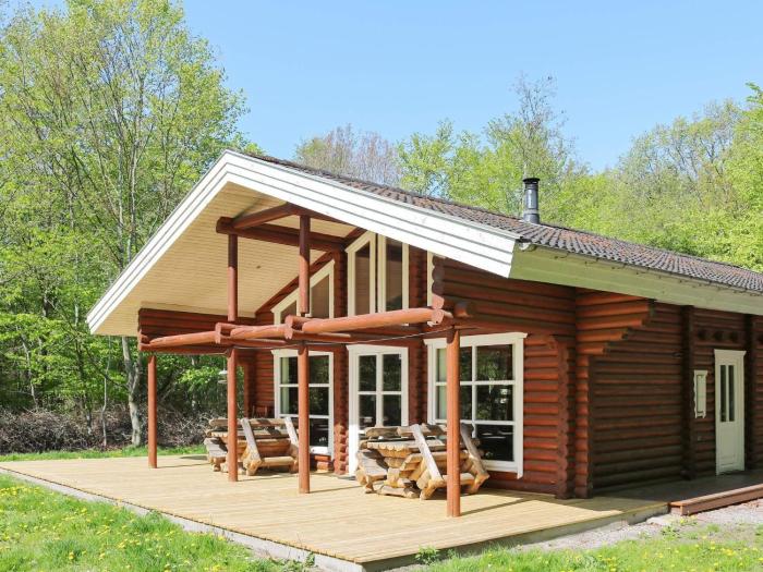 8 person holiday home in Hadsund