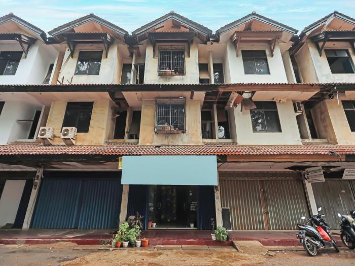 SPOT ON 92569 Anto Homestay SyariahNearPelabuhan Feri Harbor Bay