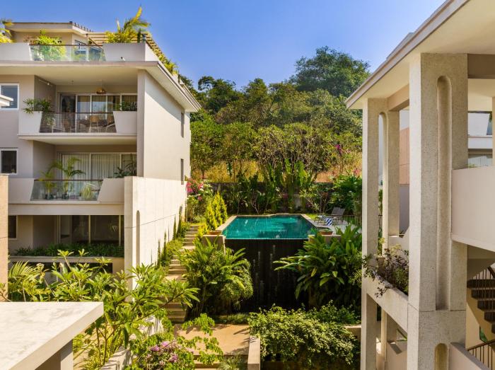 El Reino 2&3BHK Apartments, 5 Mins to Casino & 10 Mins to Candolim, with Pool & Kitchen, Wifi, Security