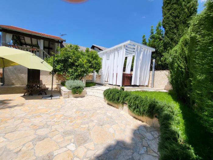 Villa Roko - Luxury Villa 60m from beach!