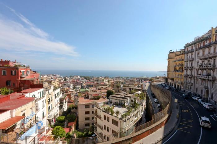 GuestHost - New Start Panoramic Apartment