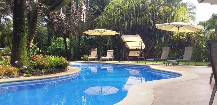 Playa Negra Guesthouse