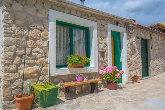 Family friendly house with a swimming pool Vadalj, Primosten - 21379