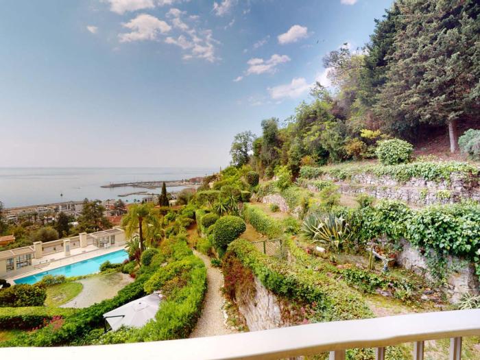 Grand 3P à Menton avec terrasses et parkings - FR-1-196-331