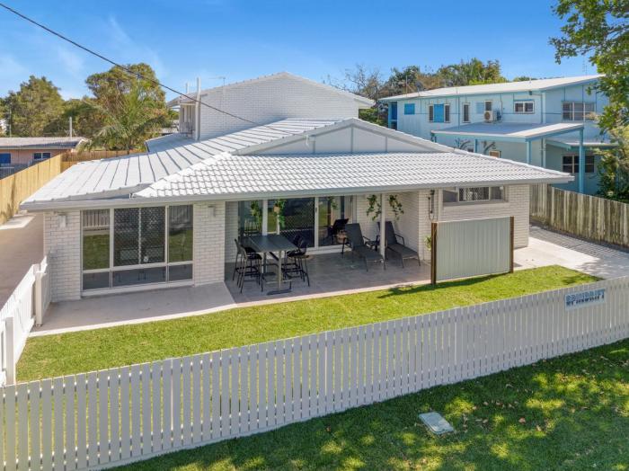 Spindrift Unit 1 10 Spectrum Street Rainbow Beach