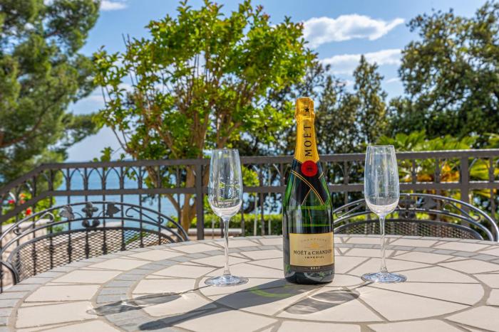 Villa Veronika Apartments