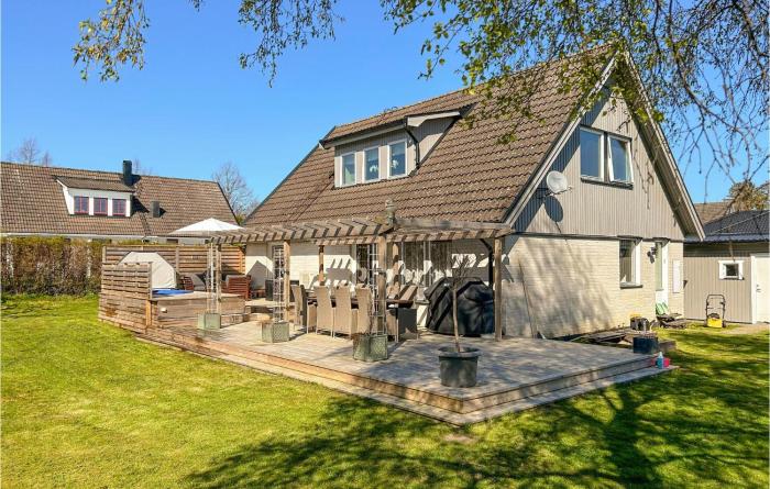 Gorgeous Home In Ystad With Wifi