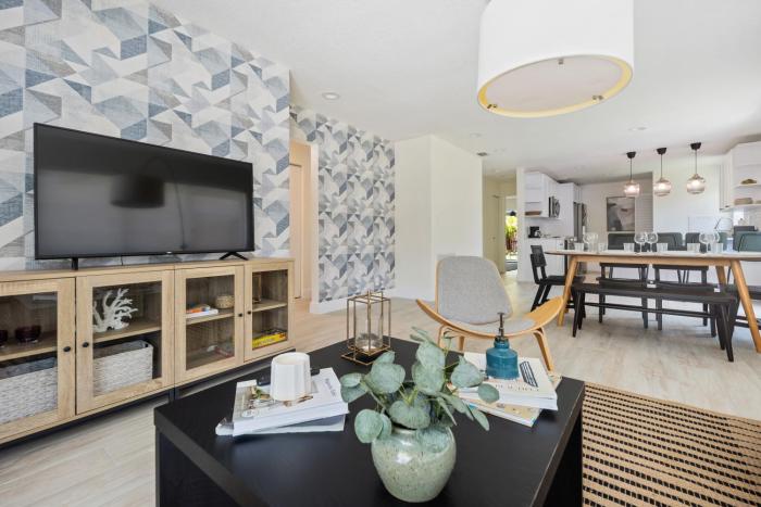 Newly Remodeled House in Miami - 3BR House with Private Yard - 5 Min ride to Hollywood Beach