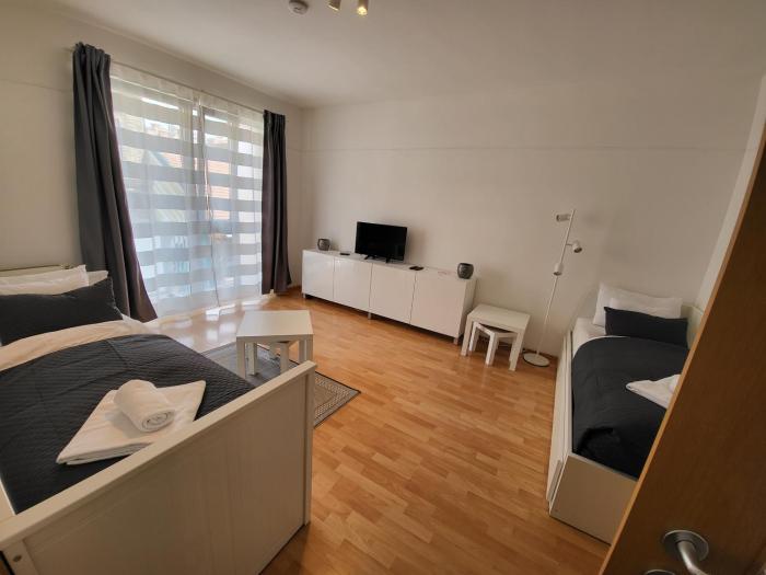 HI Downtown Apartment A513