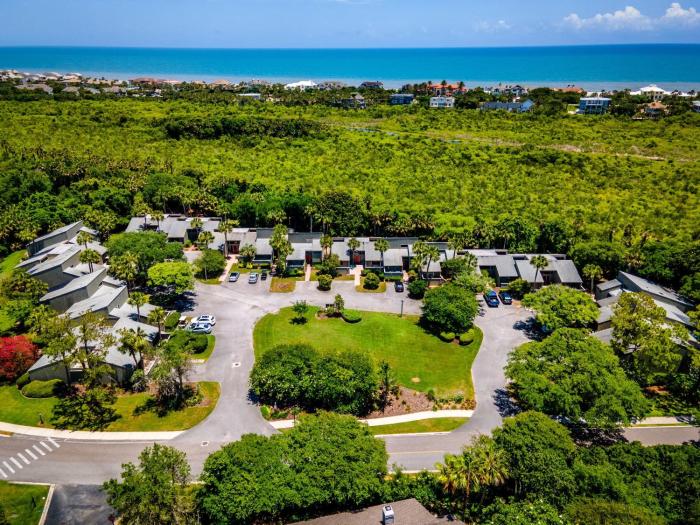 Coastal Sawgrass Retreat