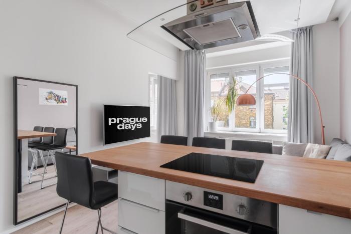 Prague Days - Minimalist Flat - Trendy Karlin