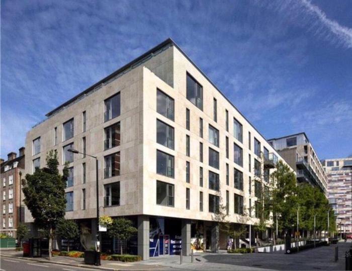 London Chelsea Apartment