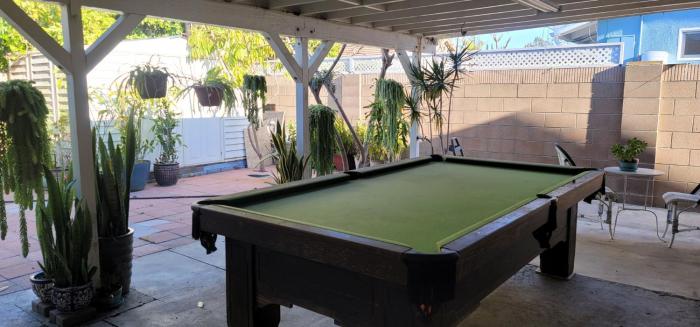 Huntington Beach adorable 2 bedrooms, 2 bathrooms