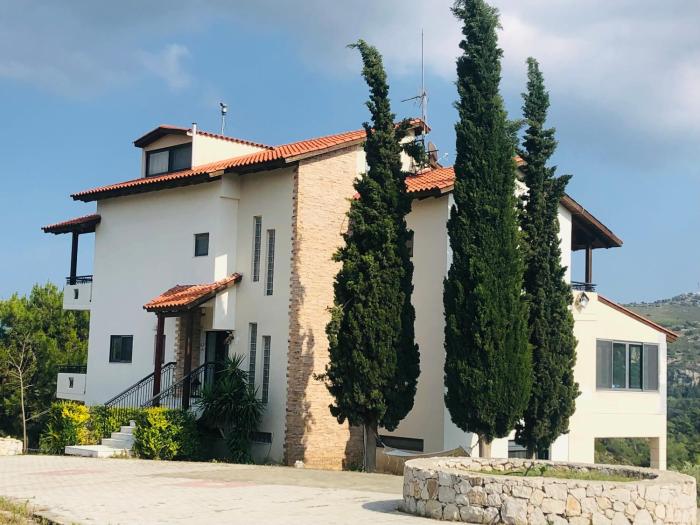 Elenas Country Home & SPA