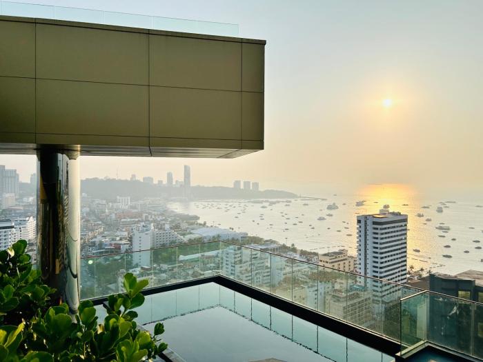 Edge Pattaya Sea View Room