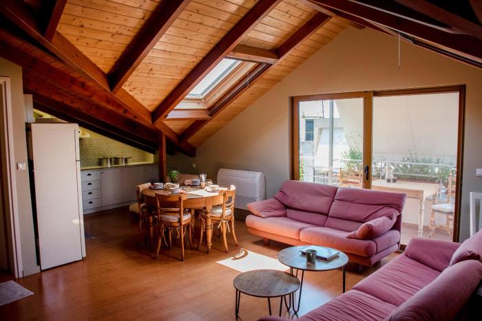 Country style attic in the heart of Preveza