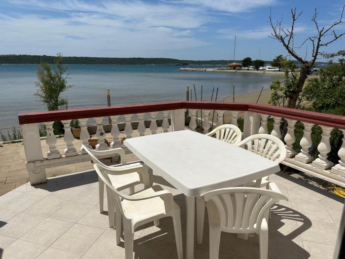 4 Persons zapad on the beach, ground floor