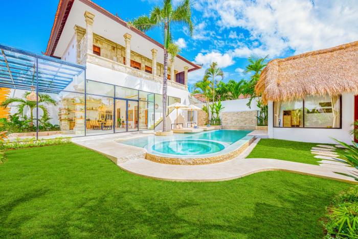 Villa Dublin - Luxury 5 BDR w Jacuzzi & Pool