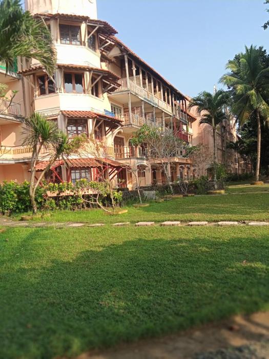 CONDOMINIUM LIPPO PANTAI CARITA