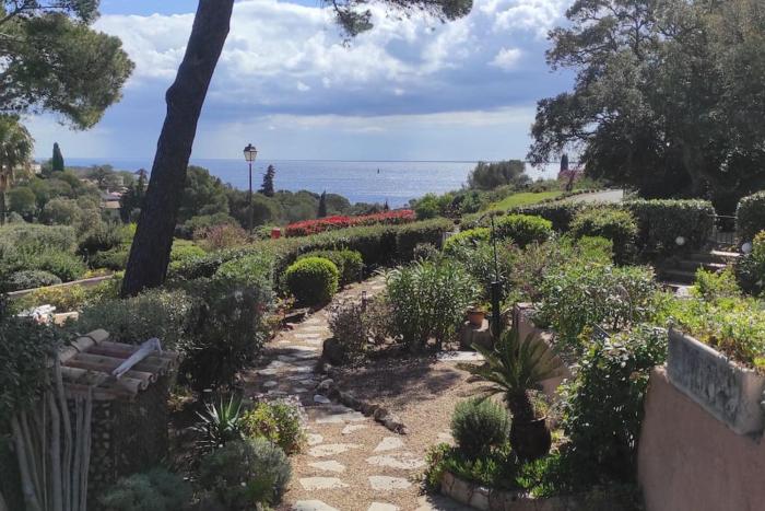 Maison 8p, Superbe Vue Mer, Piscine 25x10m, 300m plage, Tennis, Domaine sécurisé