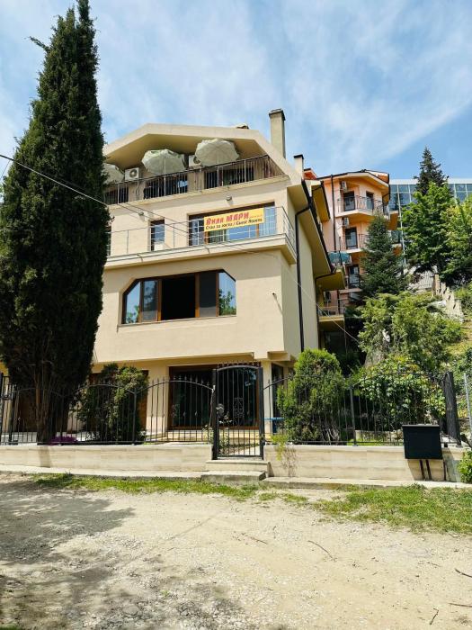 Villa Mari Guest Rooms