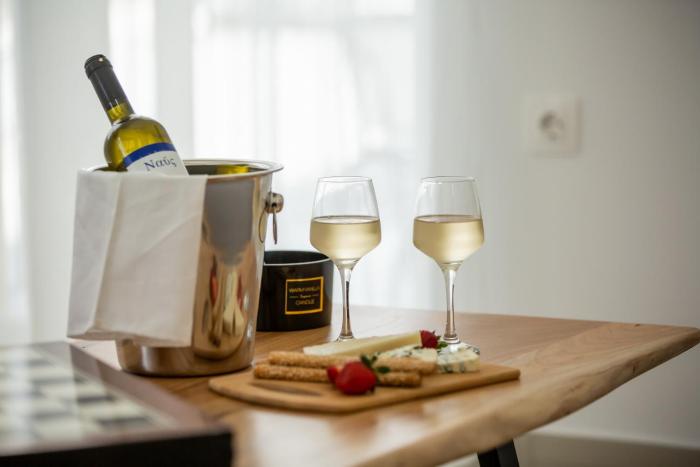 Costos Condos NEW 10A 1 Bedroom