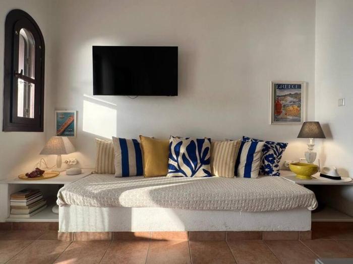 Grotta Sunset Escape