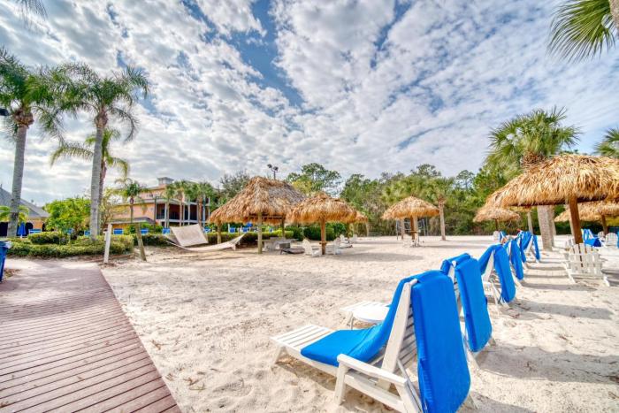 3bd Condo with Waterviews, 1700sq ft, 8 min to Disney