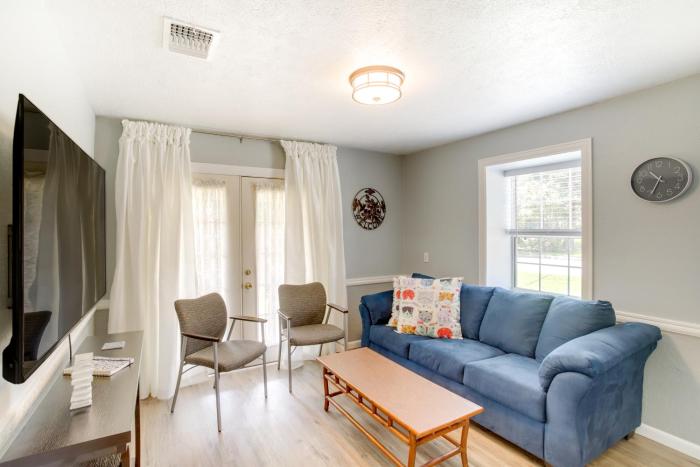 Cozy Shenandoah Home < 2 Mi to The Woodlands Mall!