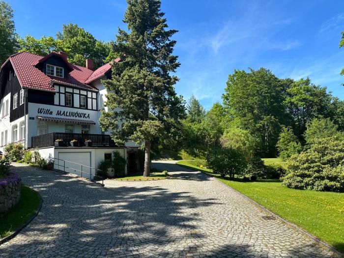 Willa Malinówka - ogród wypoczynkowy z widokiem na Śnieżkę